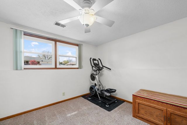 509 N 6th Street, Eldridge, IA 52748
