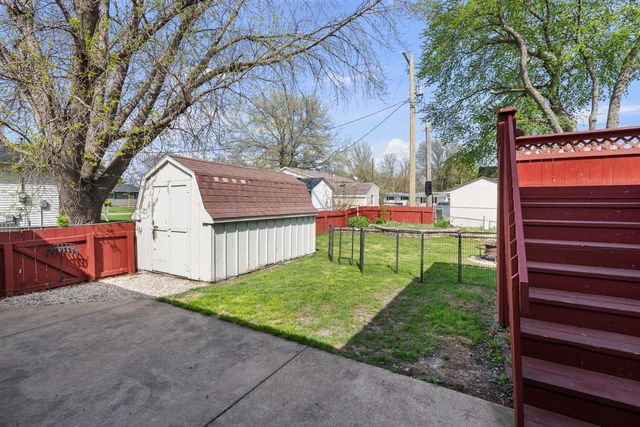 509 N 6th Street, Eldridge, IA 52748