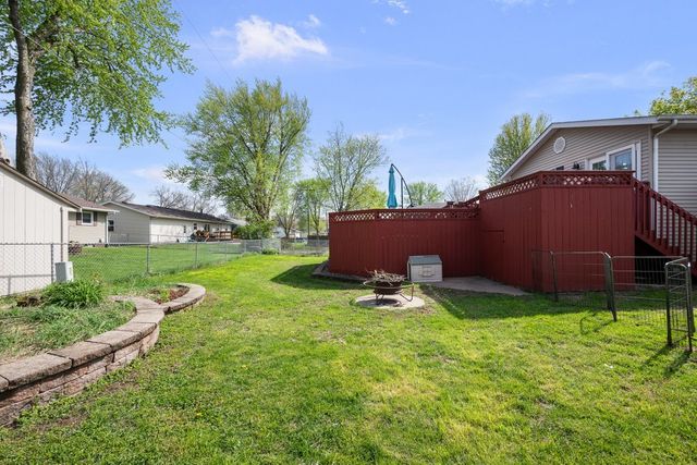 509 N 6th Street, Eldridge, IA 52748