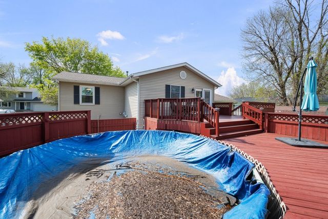 509 N 6th Street, Eldridge, IA 52748