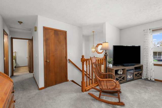 509 N 6th Street, Eldridge, IA 52748