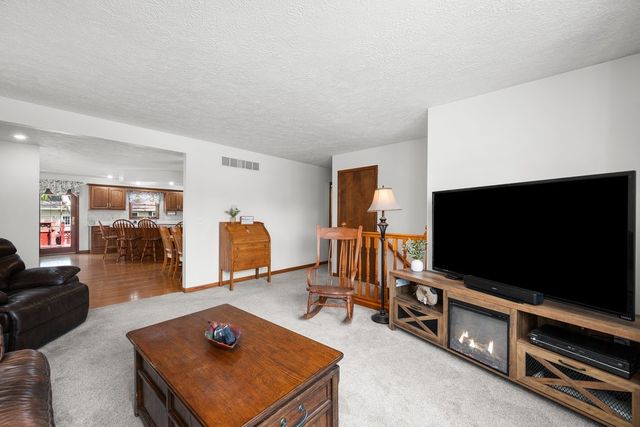 509 N 6th Street, Eldridge, IA 52748