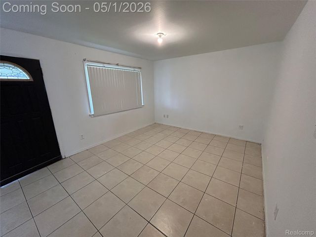 805 Kettering Avenue, Pontiac, MI 48340