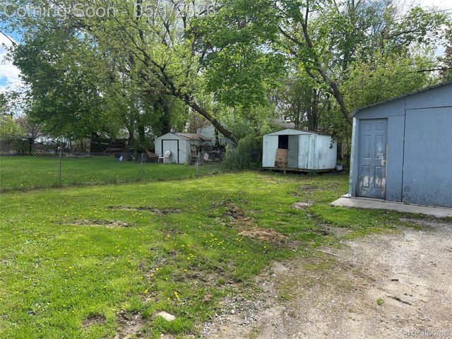 805 Kettering Avenue, Pontiac, MI 48340