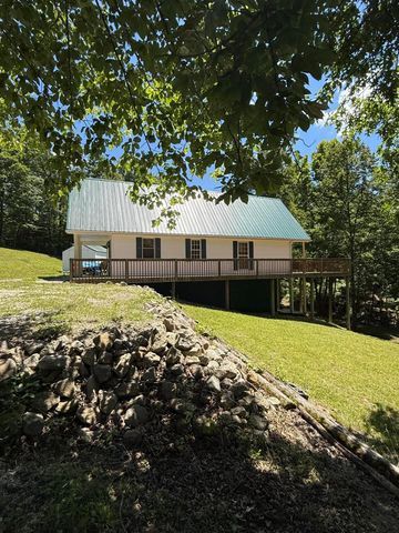 77 Dawn Drive, Wellington, KY 40387