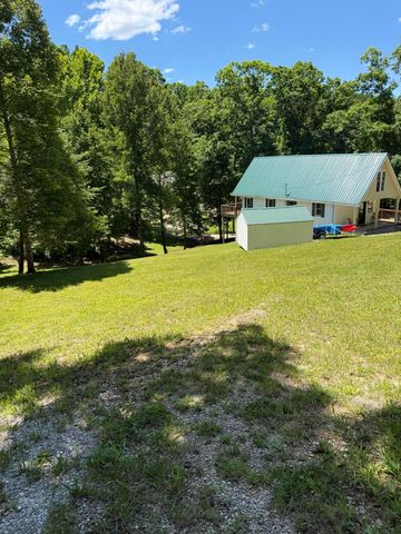 77 Dawn Drive, Wellington, KY 40387