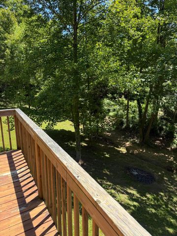 77 Dawn Drive, Wellington, KY 40387