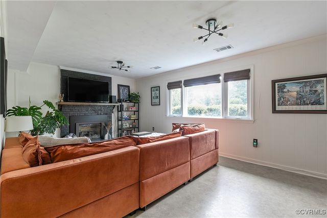 2910 Poyntelle Rd, Richmond, VA 23235