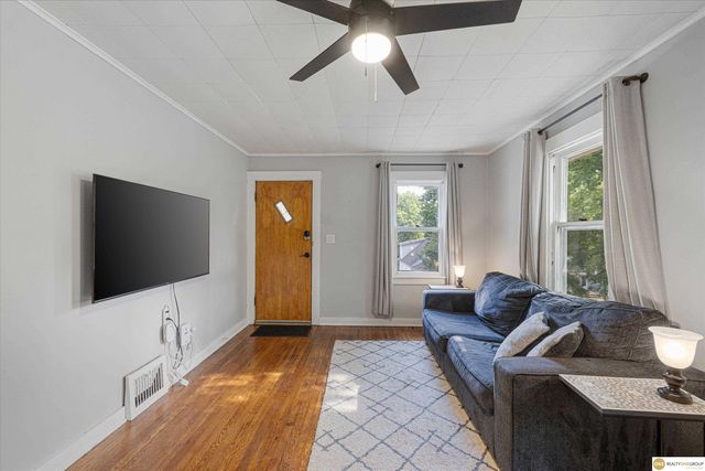 6771 Bedford Avenue, Omaha, NE 68104