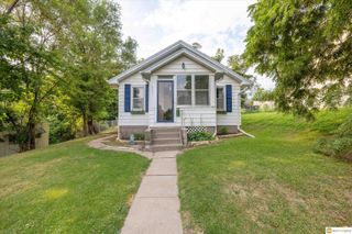 6771 Bedford Avenue, Omaha, NE 68104