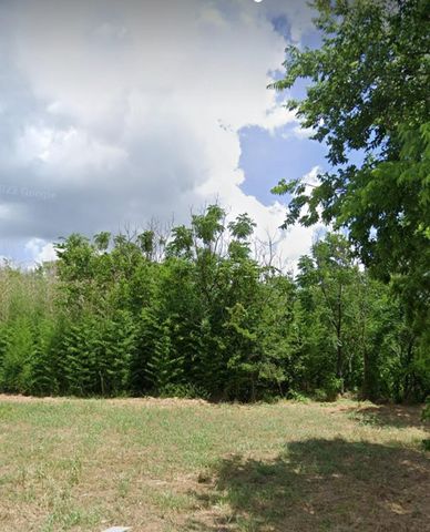 1418 Marshall Street, Greenville, TX 75401