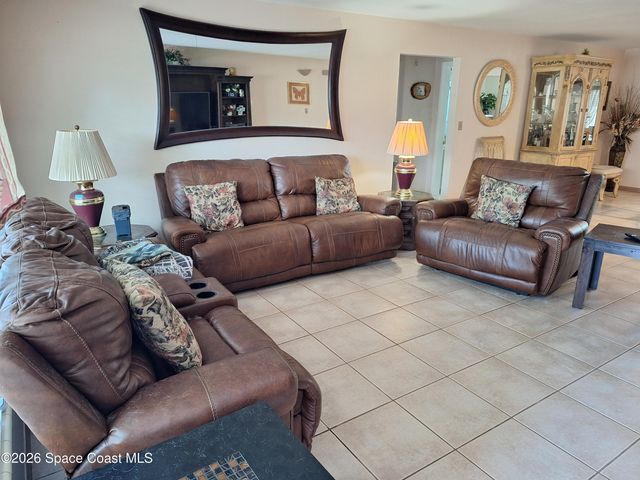 289 Ellwood Avenue, Satellite Beach, FL 32937