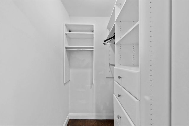 12 Mohawk St 6, Boston, MA 02127