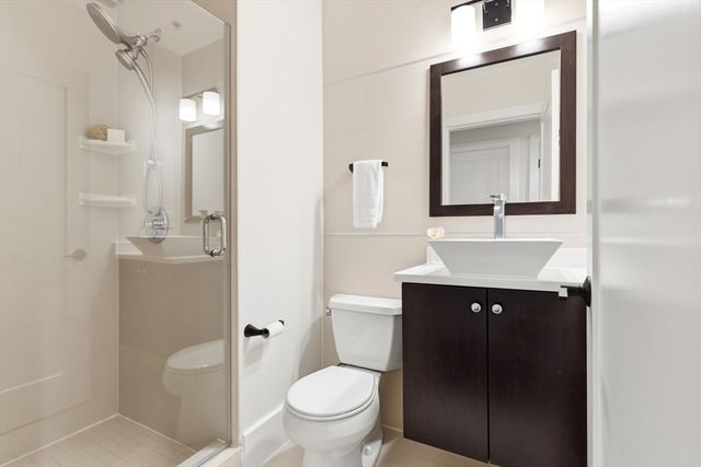 12 Mohawk St 6, Boston, MA 02127