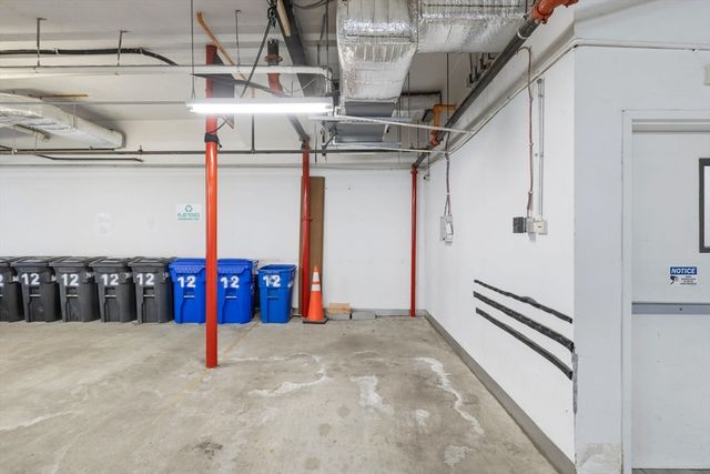 12 Mohawk St 6, Boston, MA 02127