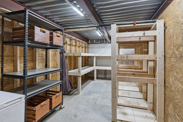 12 Mohawk St 6, Boston, MA 02127