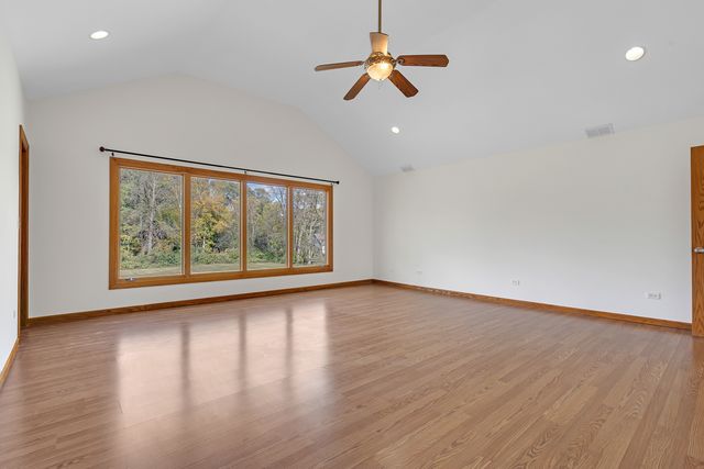 27514 N Forest Garden Road, Wauconda, IL 60084