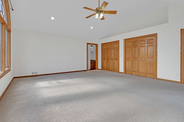 27514 N Forest Garden Road, Wauconda, IL 60084