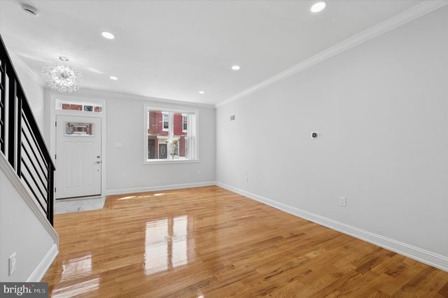 2011 MORRIS ST, Philadelphia, PA 19145