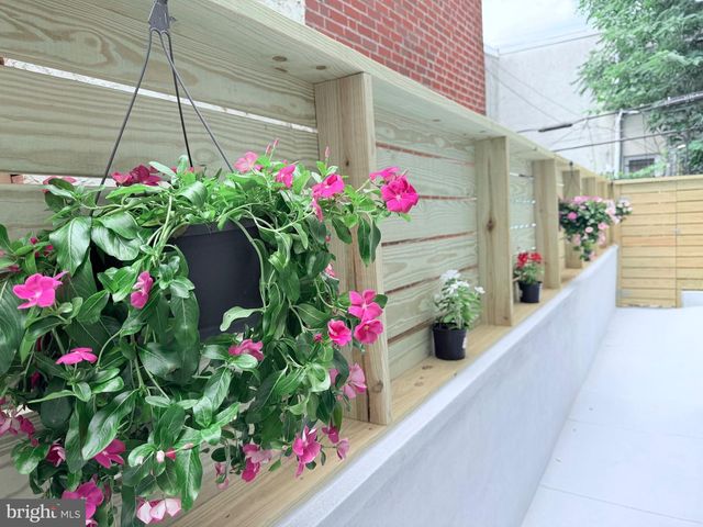 2011 MORRIS ST, Philadelphia, PA 19145