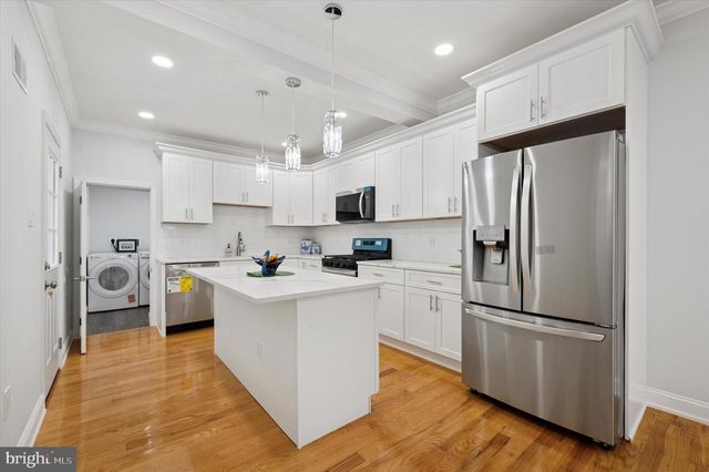 2011 MORRIS ST, Philadelphia, PA 19145