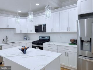 2011 MORRIS ST, Philadelphia, PA 19145