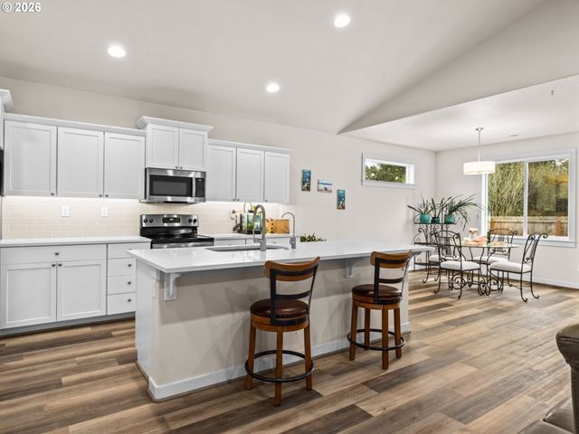 4764 STONEFIELD Ct, Florence, OR 97439