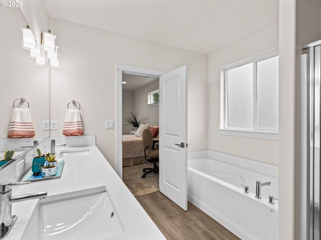 4764 STONEFIELD Ct, Florence, OR 97439