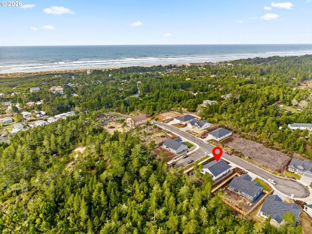 4764 STONEFIELD Ct, Florence, OR 97439