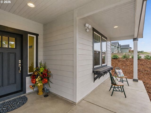 4764 STONEFIELD Ct, Florence, OR 97439