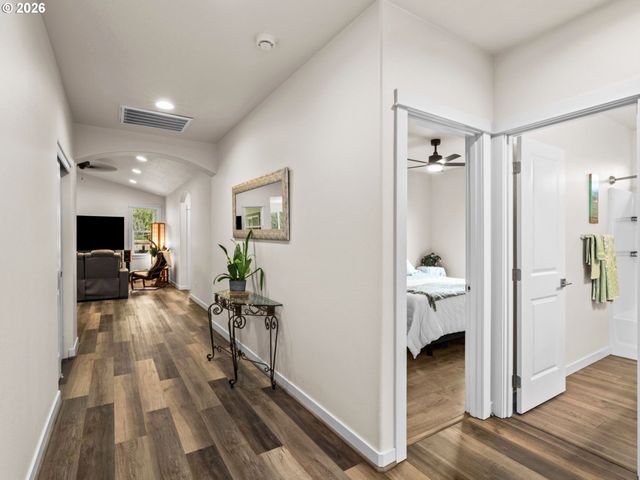 4764 STONEFIELD Ct, Florence, OR 97439