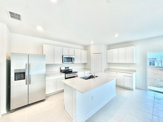 2110 CHRIS DRIVE, Winter Haven, FL 33884