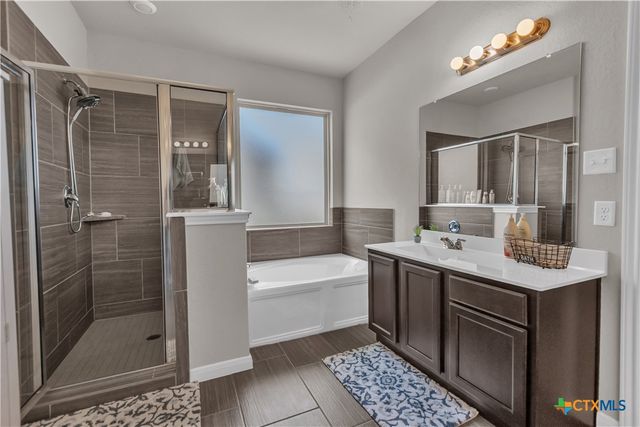 766 Farmers Dell, New Braunfels, TX 78130
