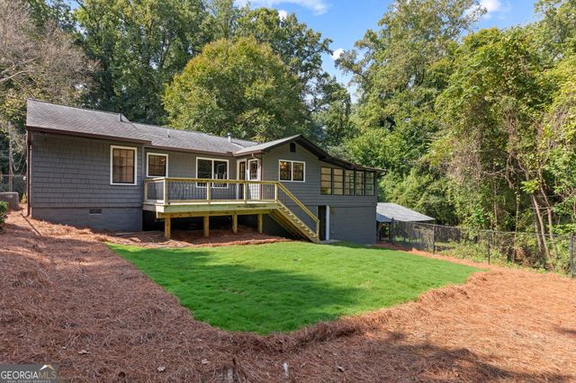 1052 Country Lane NE, Atlanta, GA 30324