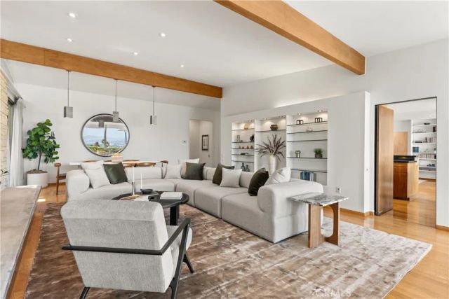 3511 Stonehill Place, Sherman Oaks, CA 91423