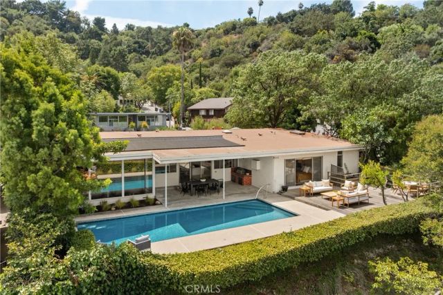 3511 Stonehill Place, Sherman Oaks, CA 91423