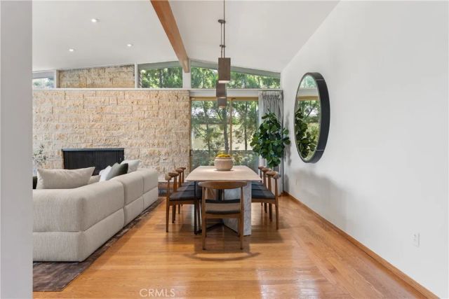 3511 Stonehill Place, Sherman Oaks, CA 91423