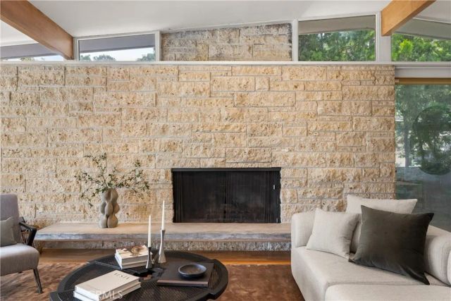 3511 Stonehill Place, Sherman Oaks, CA 91423