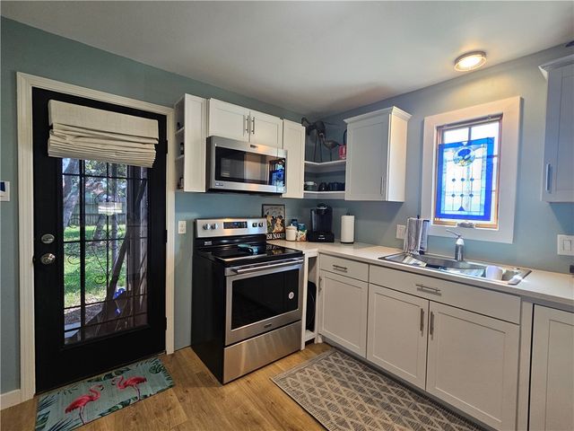 437 Skipper, Corpus Christi, TX 78418