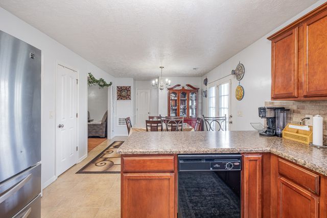1424 E Nir Shreibman Blvd, La Vergne, TN 37086