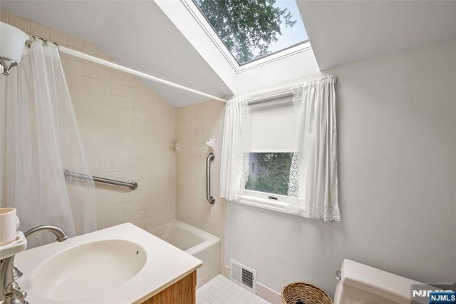 401 Hamilton Road, Ridgewood, NJ 07450