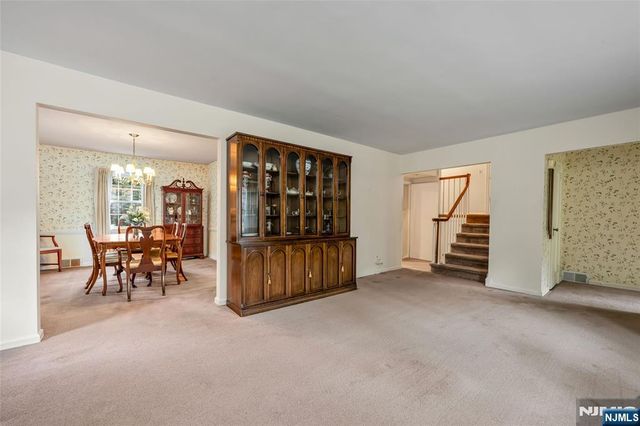 401 Hamilton Road, Ridgewood, NJ 07450