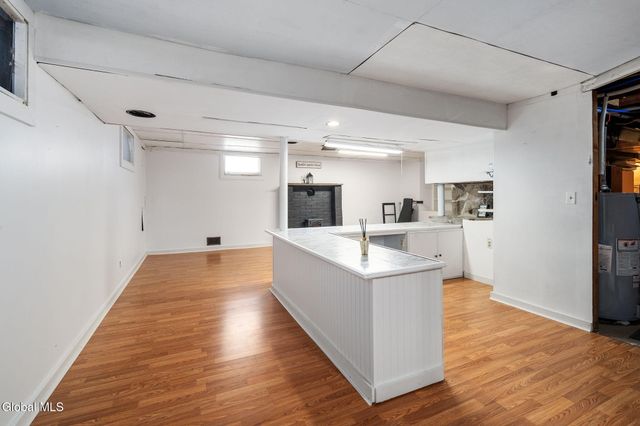 13 E Saint Stephens Lane, Glenville, NY 12302