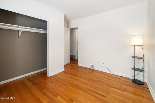 13 E Saint Stephens Lane, Glenville, NY 12302