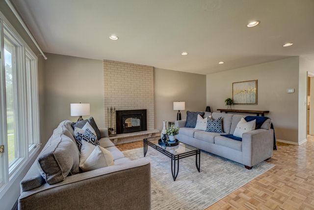 191 Windsor Lane, New Brighton, MN 55112