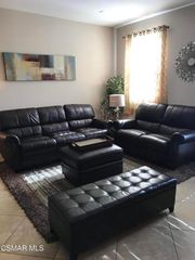 1521 Silver Shadow Drive, Newbury Park, CA 91320