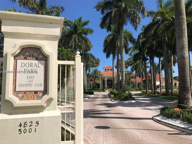 5758 NW 97th Pl, Doral, FL 33178