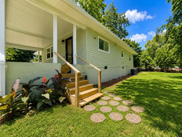 810 Mission Ridge Road, Rossville, GA 30741