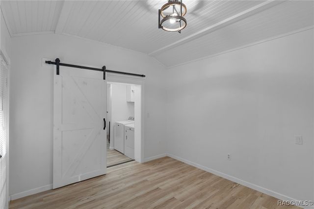 9193 S Great Oaks Drive, Floral City, FL 34436