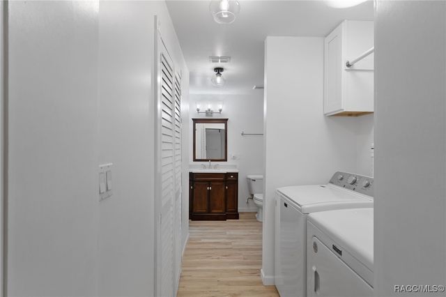 9193 S Great Oaks Drive, Floral City, FL 34436